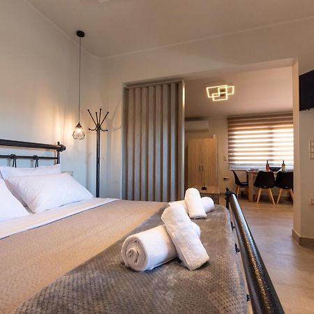 Demi'S Apartments Near Athen'S Airport Артемида Екстериор снимка