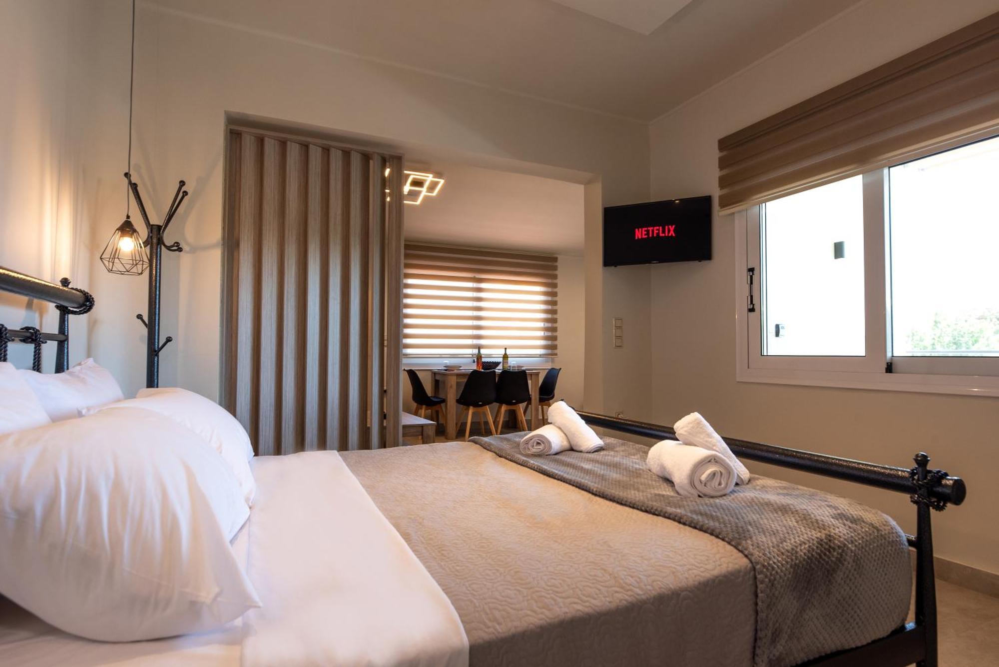 Demi'S Apartments Near Athen'S Airport Артемида Екстериор снимка