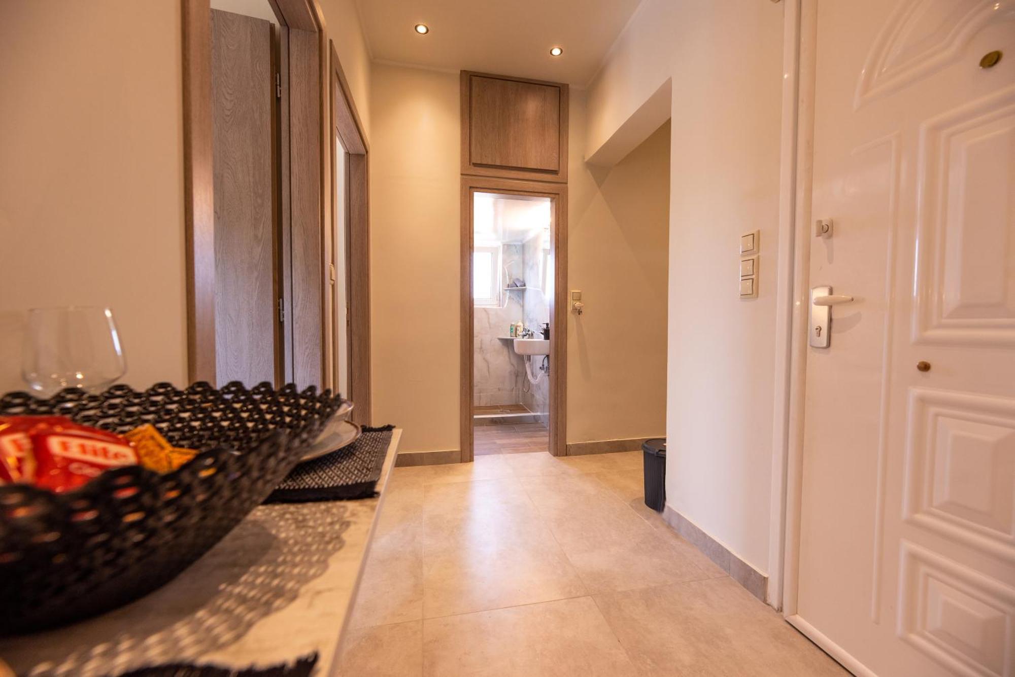 Demi'S Apartments Near Athen'S Airport Артемида Екстериор снимка